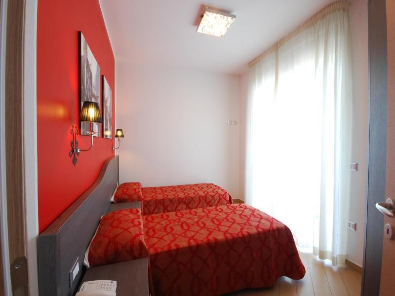 Kiara Residence image