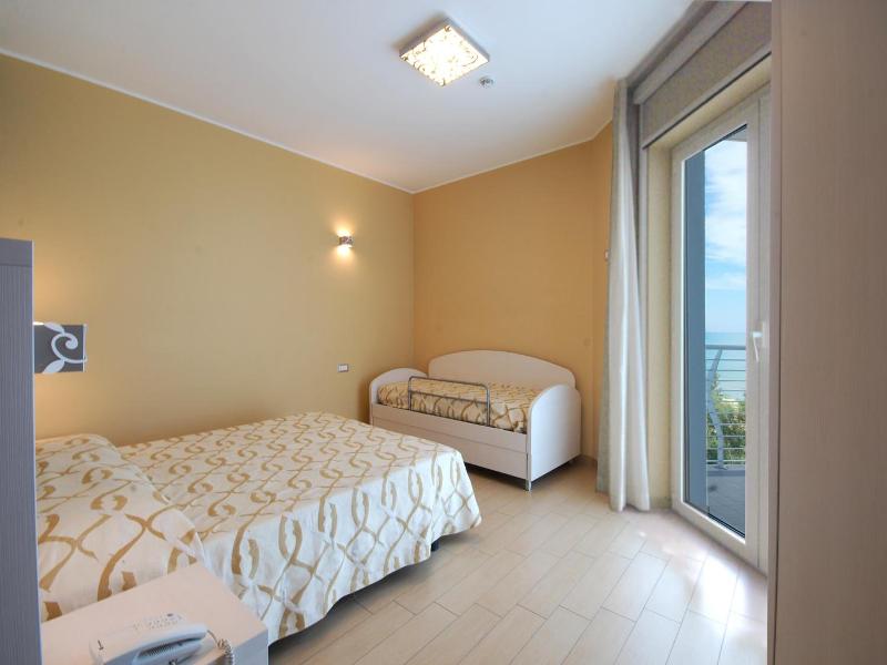 Kiara Residence image