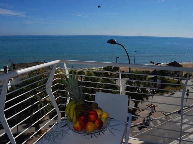 Kiara Residence image