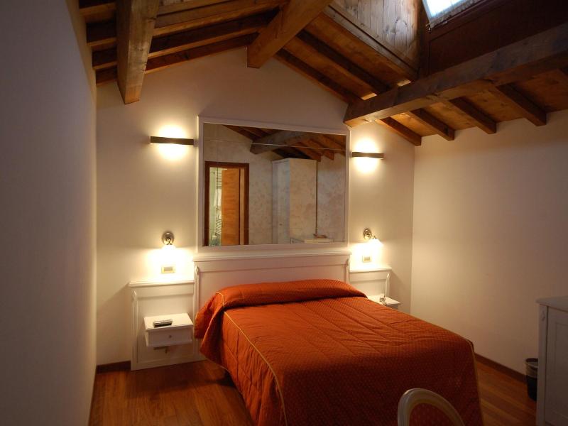 Casanova Fourrooms image