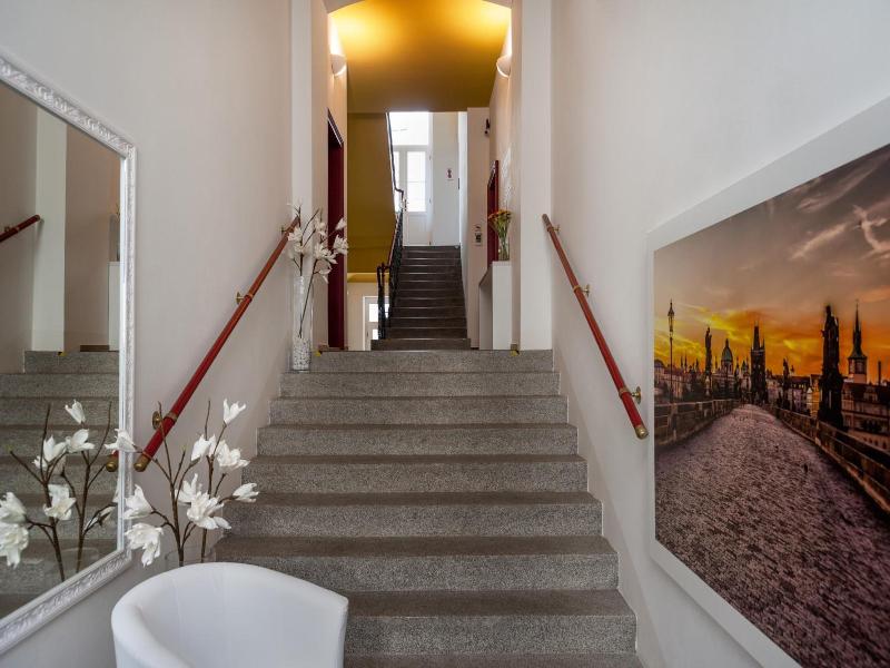 Residence Vocelova image