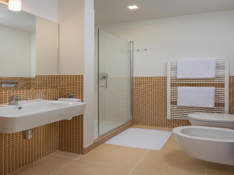 Residence Vocelova image