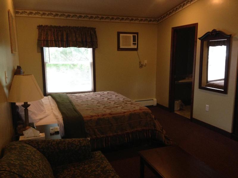 Fred S Inn Restaurant Lodging