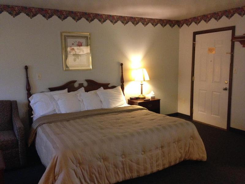 Fred S Inn Restaurant Lodging