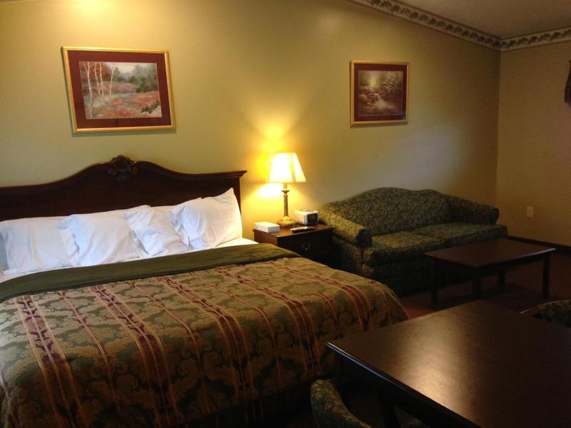 Fred S Inn Restaurant Lodging