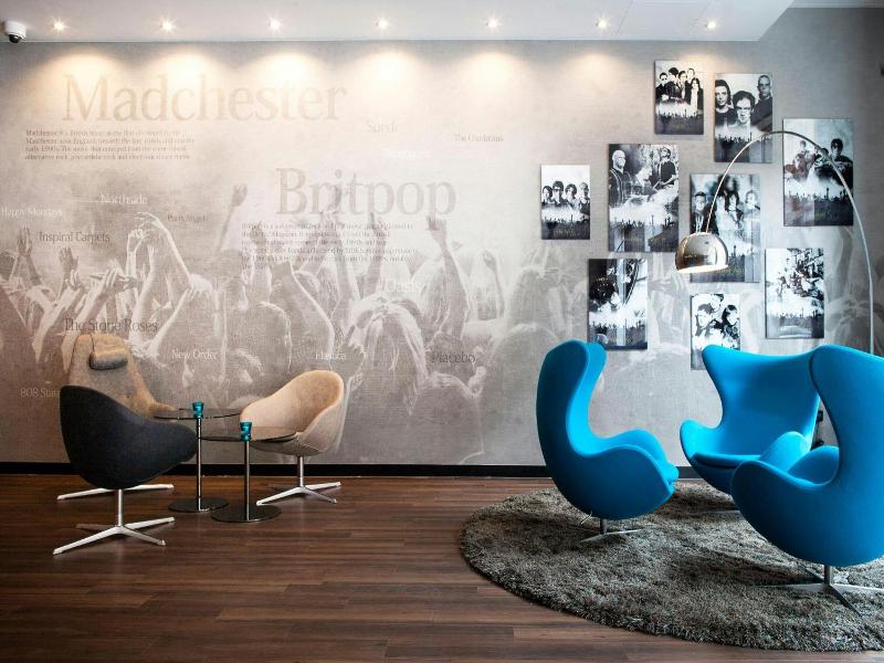 Motel One Manchester Piccadilly image