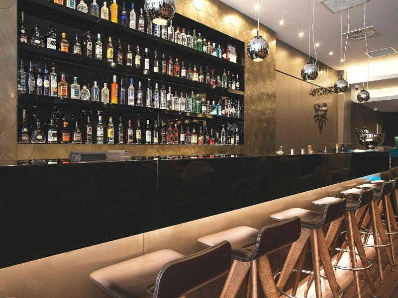 Motel One Manchester Piccadilly image