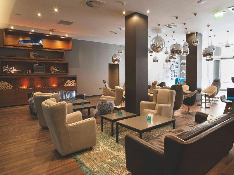 Motel One Manchester Piccadilly image