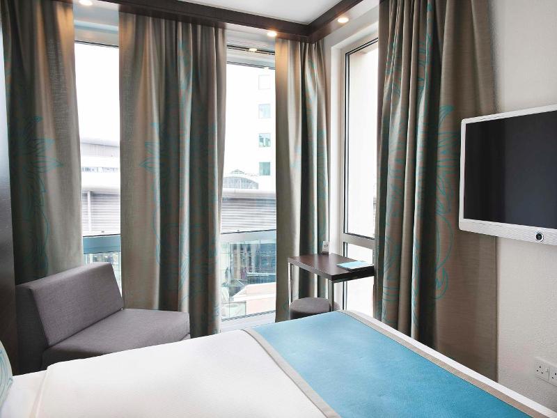 Motel One Manchester Piccadilly image