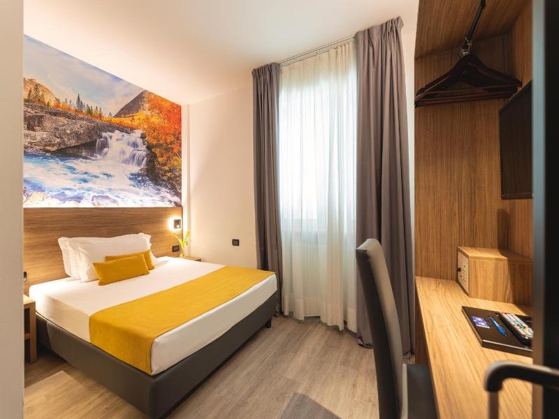 Hi Hotels image