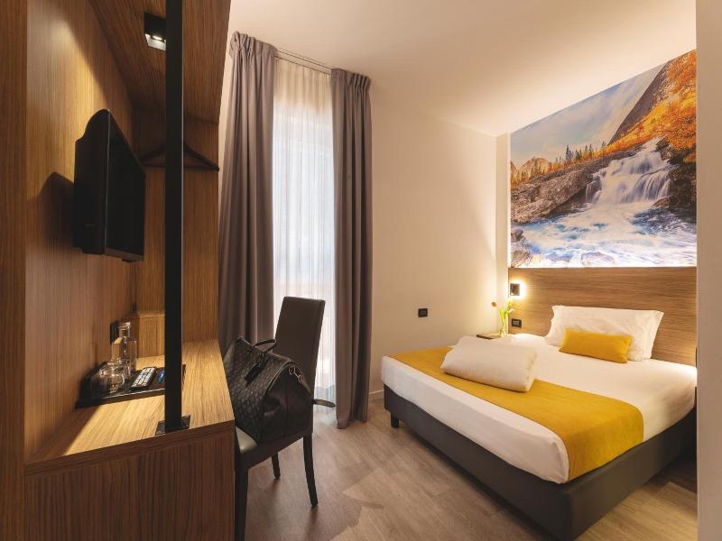 Hi Hotels image
