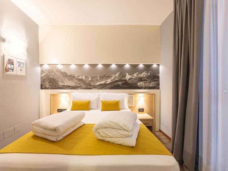 Hi Hotels image