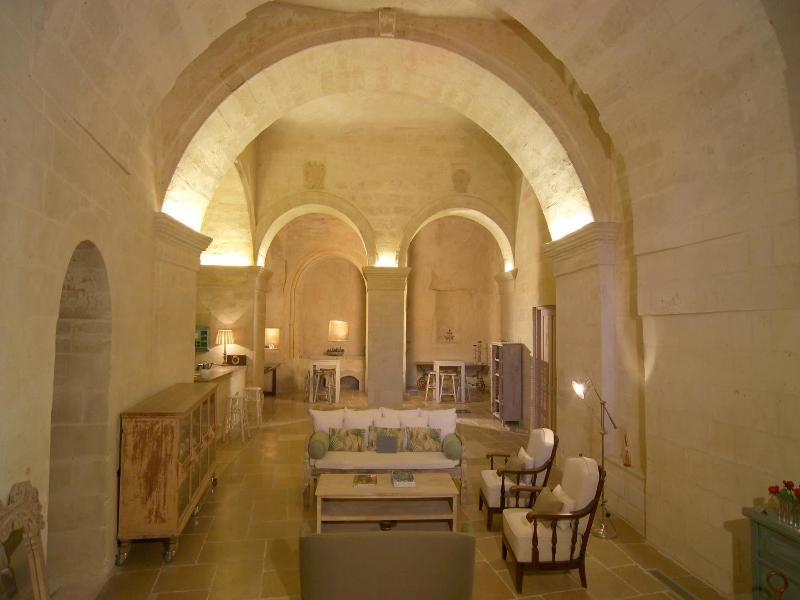 L Hotel In Pietra image
