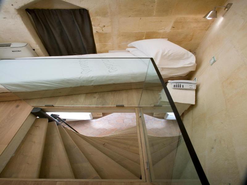 L Hotel In Pietra image