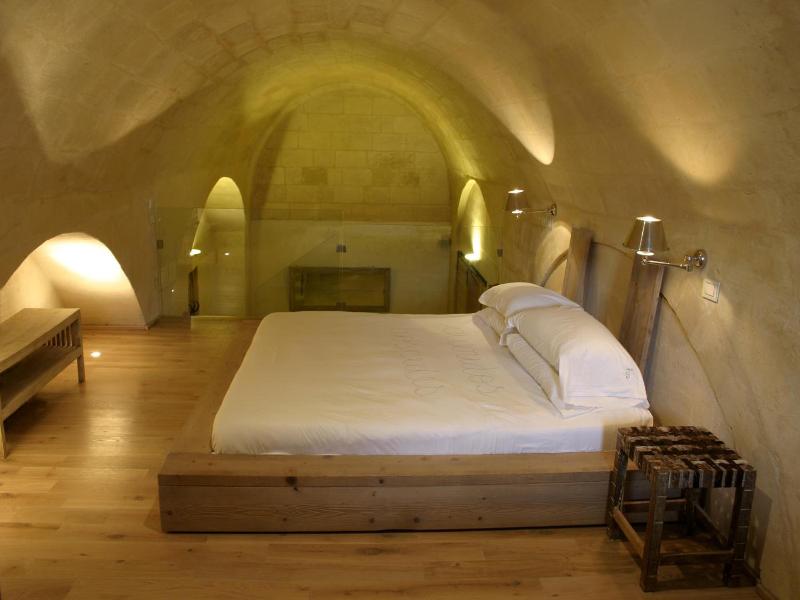 L Hotel In Pietra image
