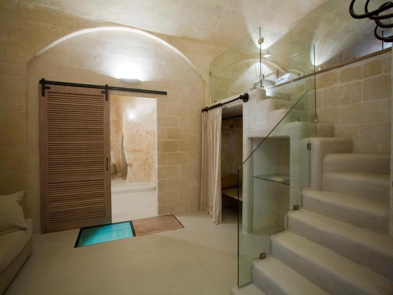 L Hotel In Pietra image