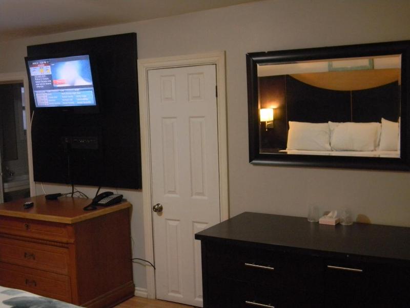 American Plaza Motel image