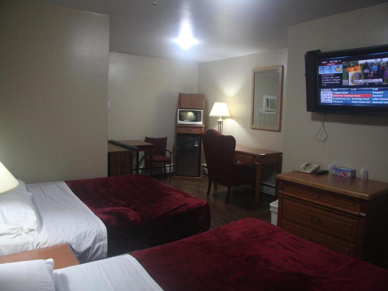 American Plaza Motel image