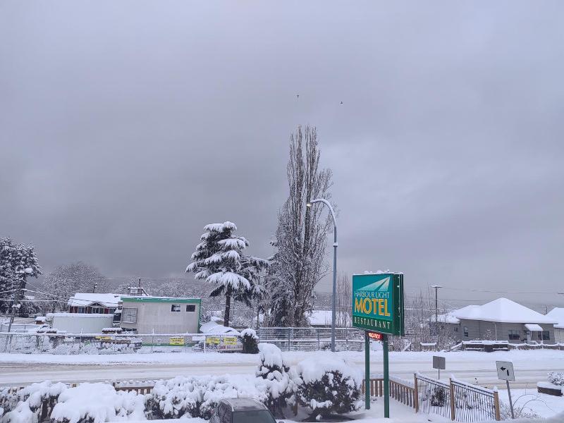 Harbour Light Motel image