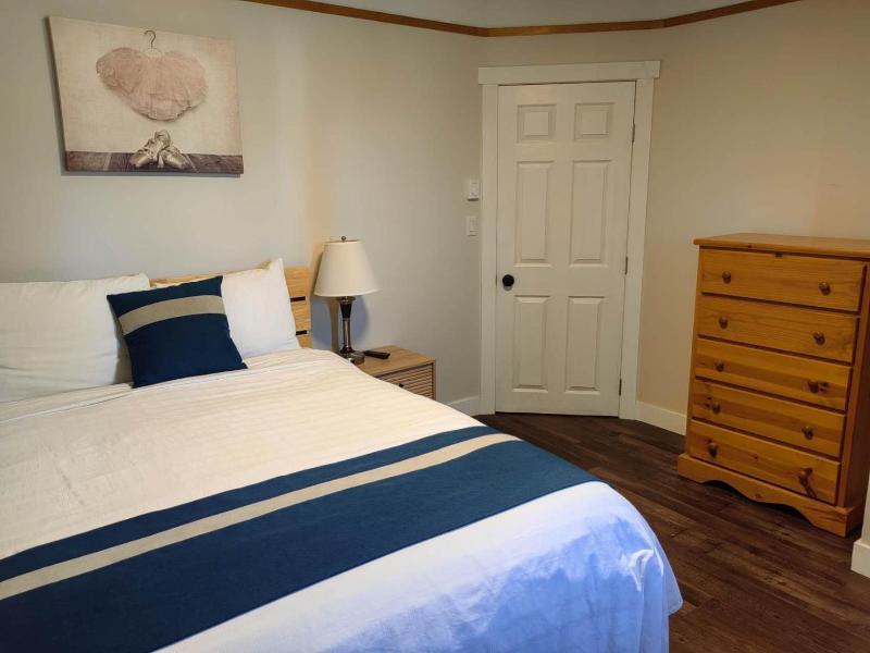 Harbour Light Motel image