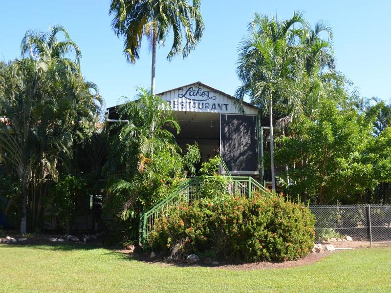 Aaok Lakes Resort Caravan Park image