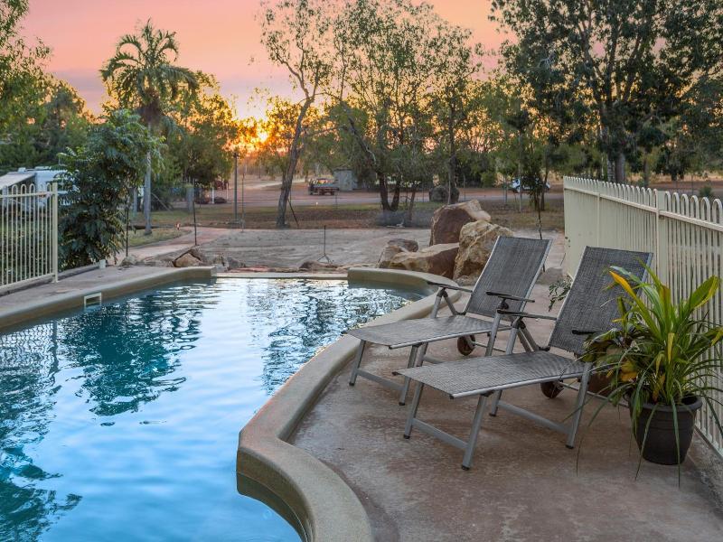 Aaok Lakes Resort Caravan Park image