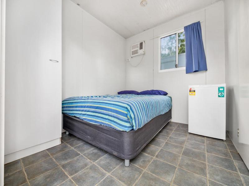 Aaok Lakes Resort Caravan Park image