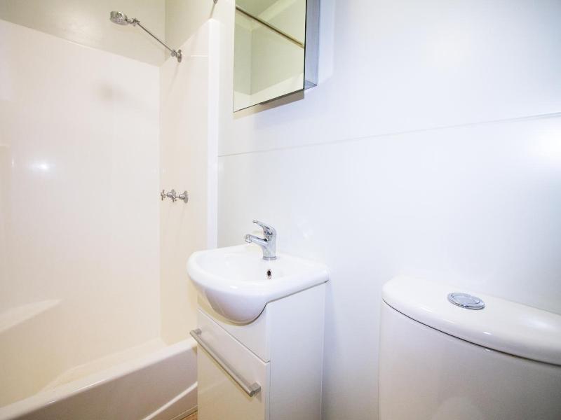 Aaok Lakes Resort Caravan Park image