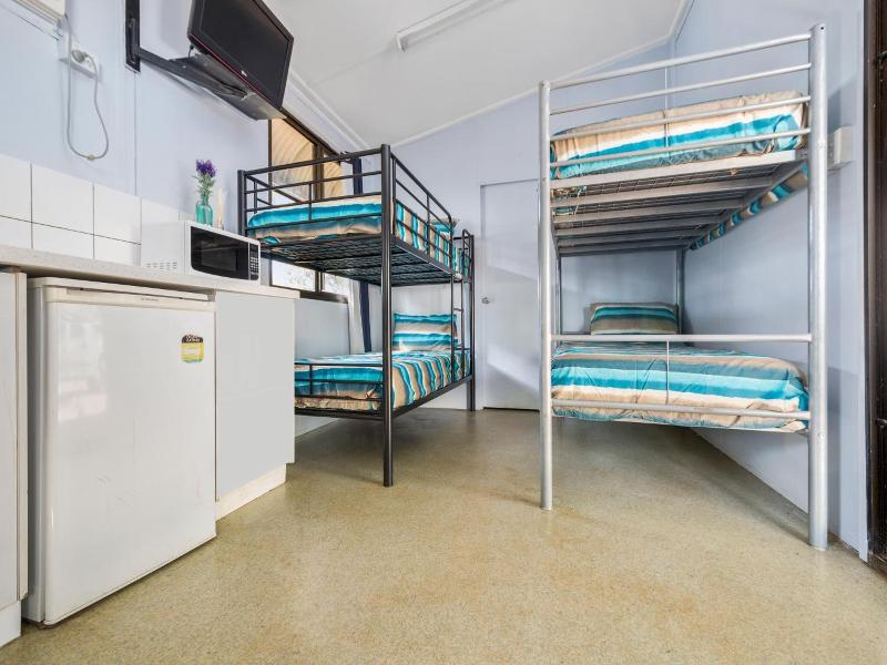 Aaok Lakes Resort Caravan Park image