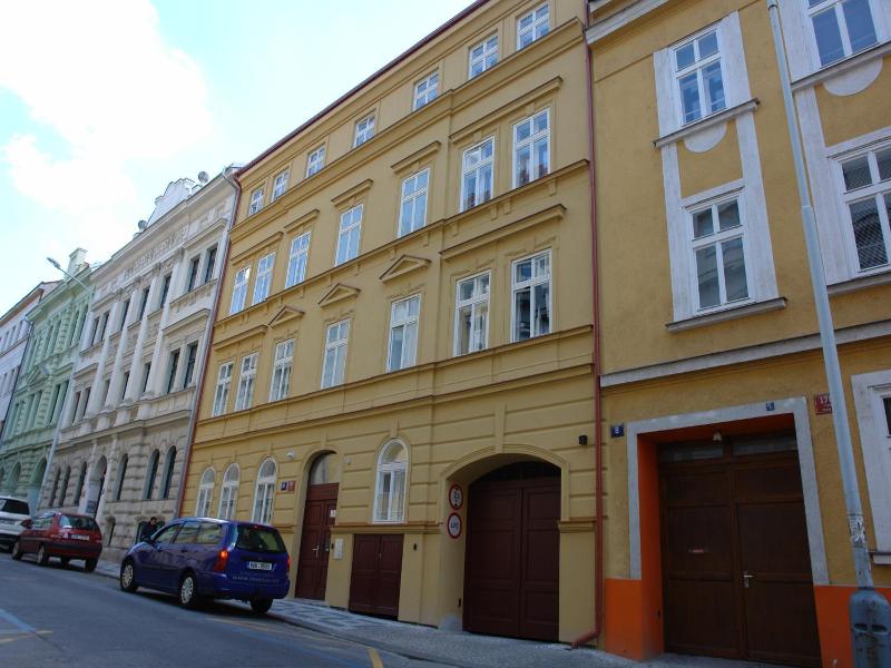 Limes Apartments image