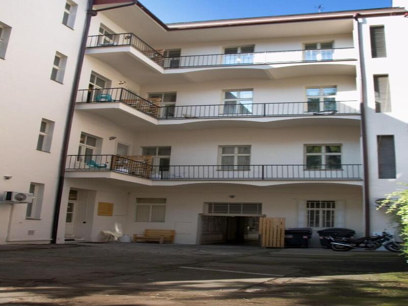 Chill Apartments image
