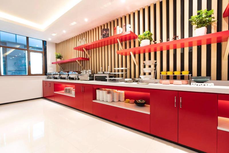 Ibis Hotel Changji Jianshe Road Snack Street Bran image