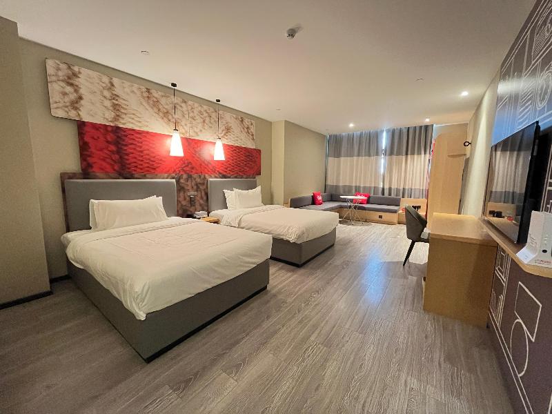 Ibis Hotel Changji Jianshe Road Snack Street Bran image