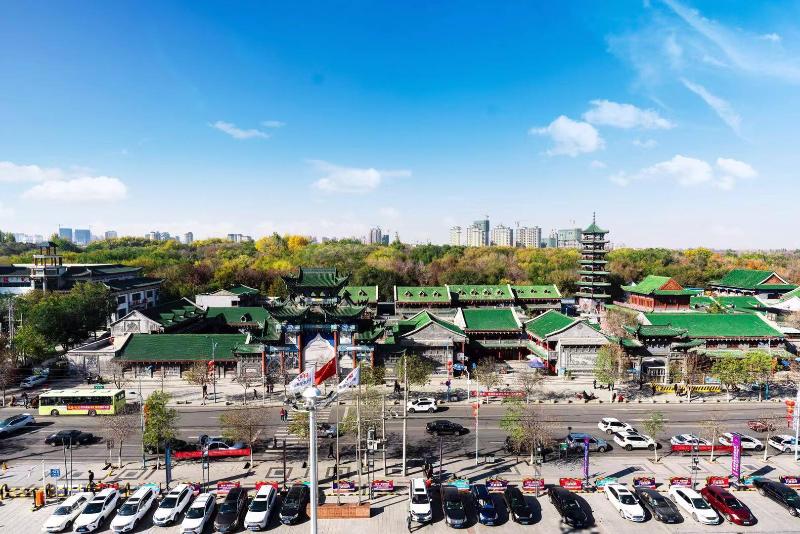 Ibis Hotel Changji Jianshe Road Snack Street Bran image