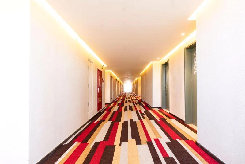 Ibis Hotel Changji Jianshe Road Snack Street Bran image