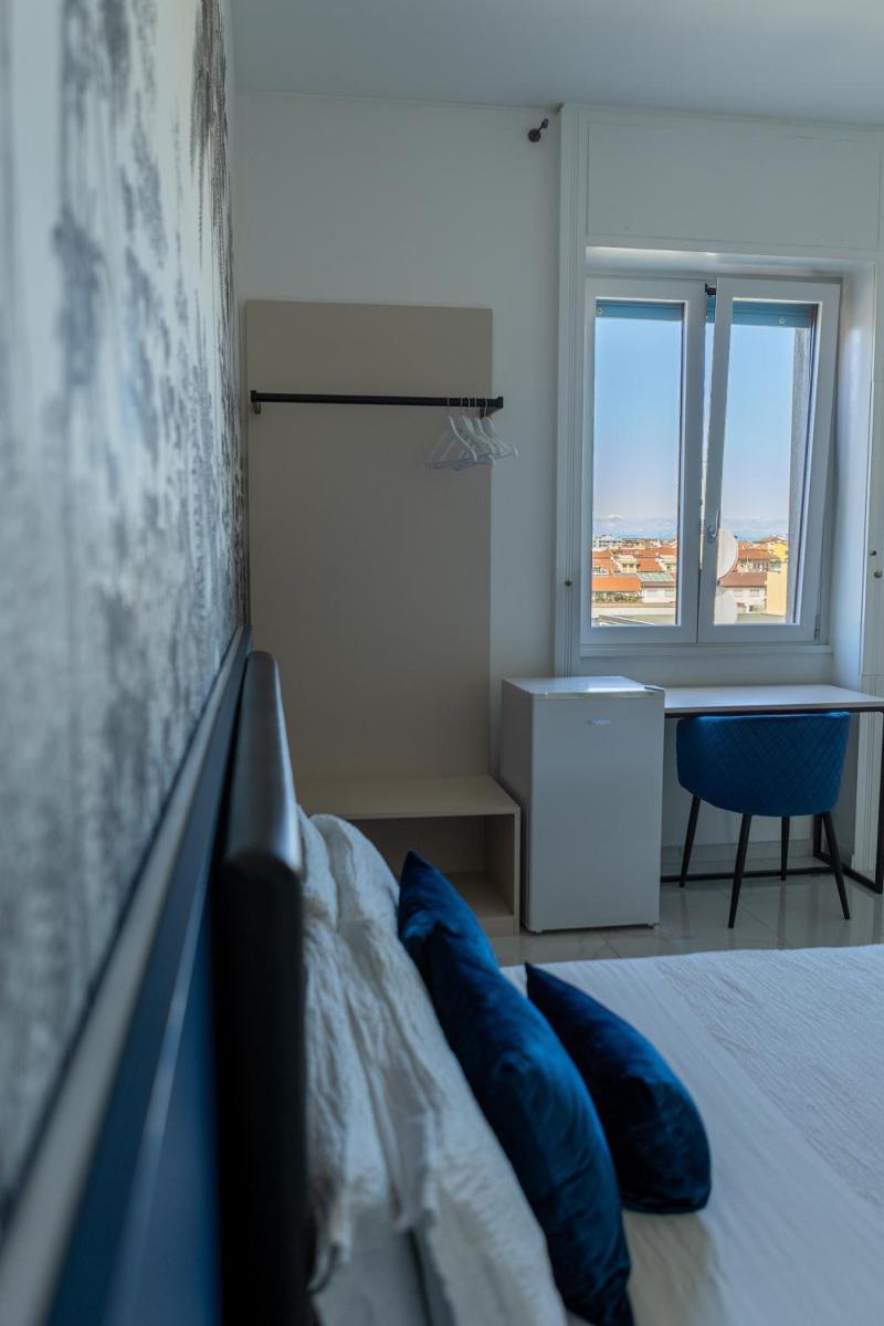 B B Best Hostel Milano Adults Only image