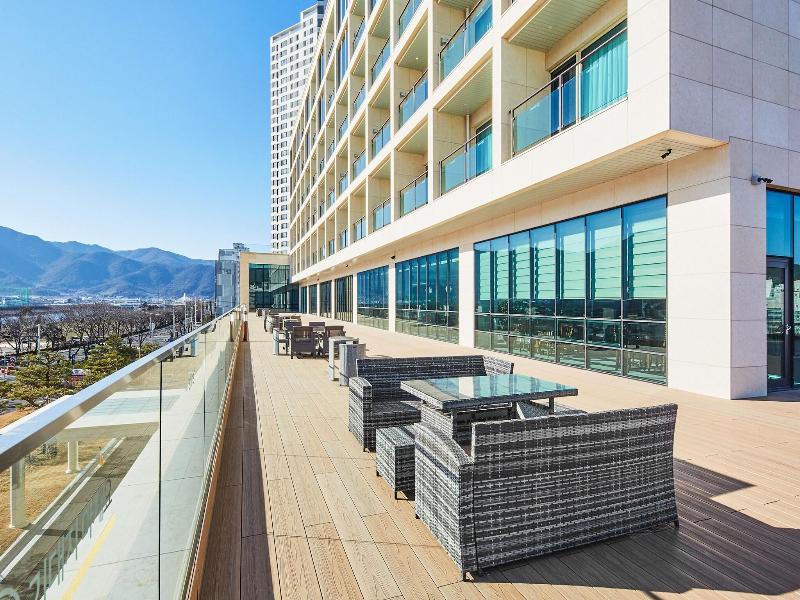Hotel Arina image