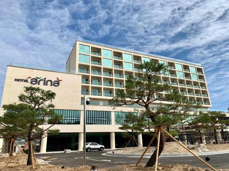 Hotel Arina image