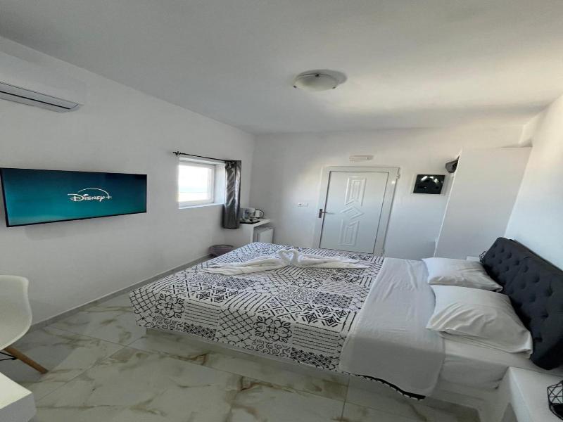 Stella Nomikou Apartments image