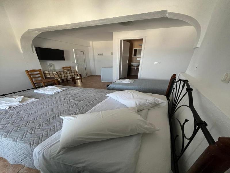 Stella Nomikou Apartments image