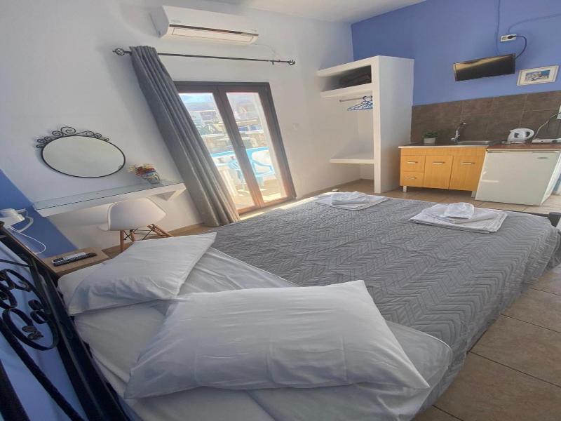 Stella Nomikou Apartments image