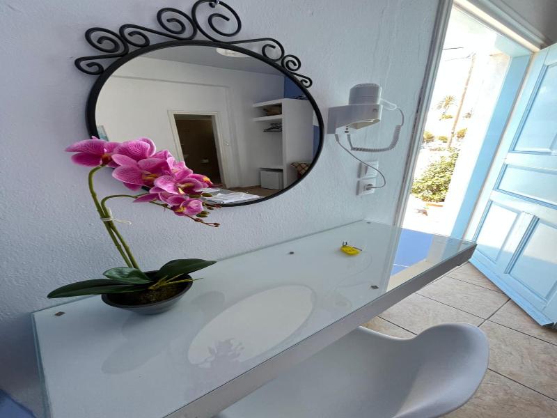 Stella Nomikou Apartments image