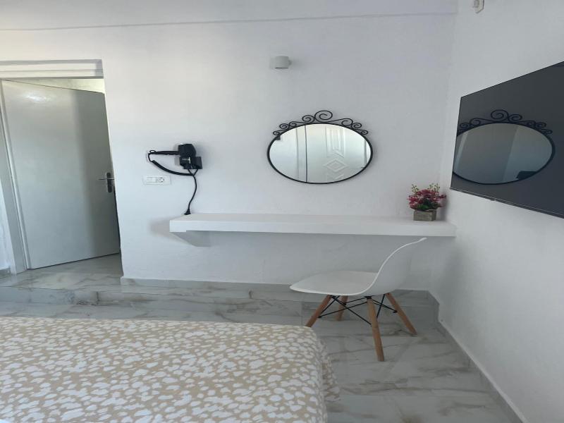 Stella Nomikou Apartments image