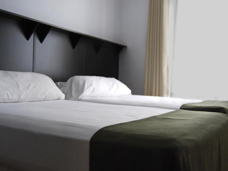 Hotel Arrasate image