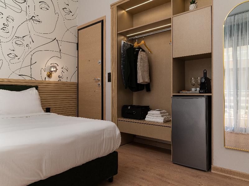 Phalerus Suites image