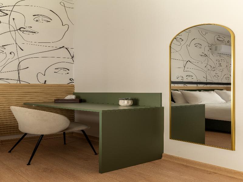 Phalerus Suites image