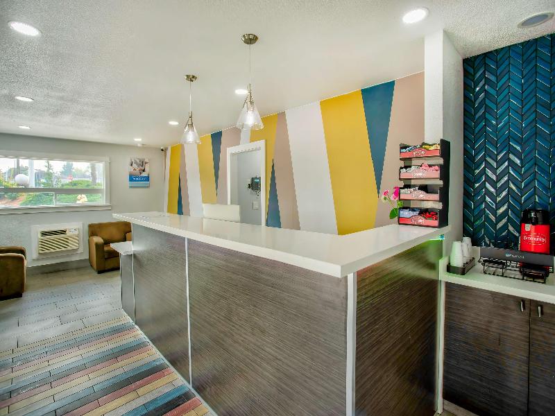 Studio 6 Suites Albany Or image