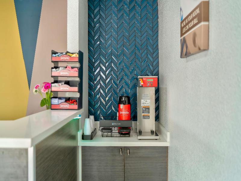 Studio 6 Suites Albany Or image