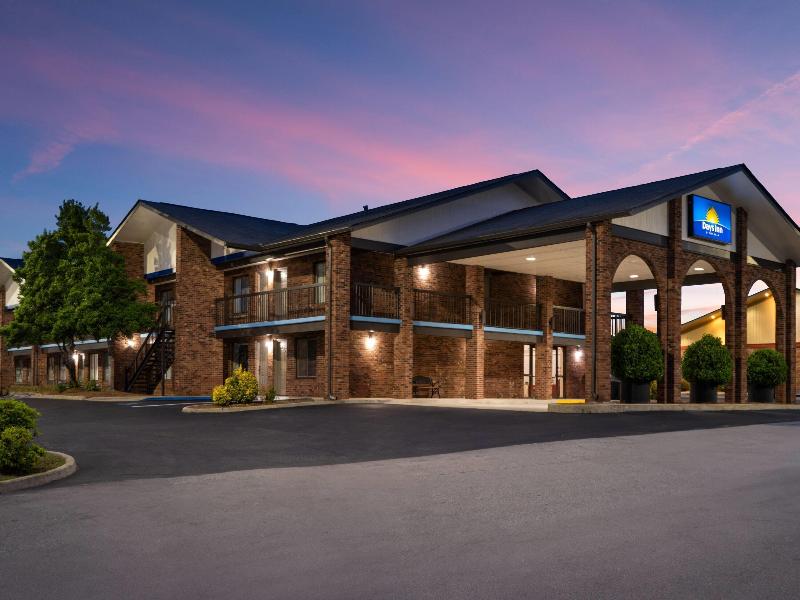 Days Inn By Wyndham Clanton AL — general view