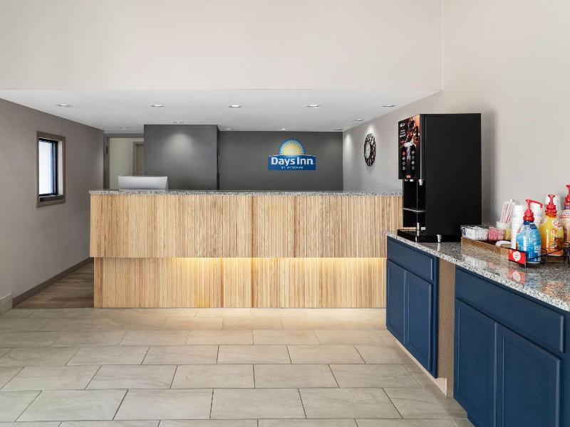 Days Inn By Wyndham Clanton AL